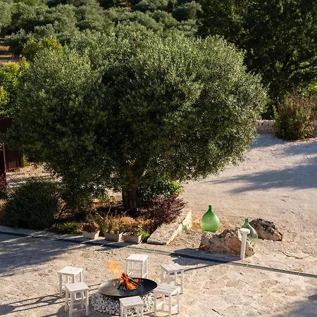 Trullo Perla Greta - Luxury Country & Private Heated Pool Alberobello